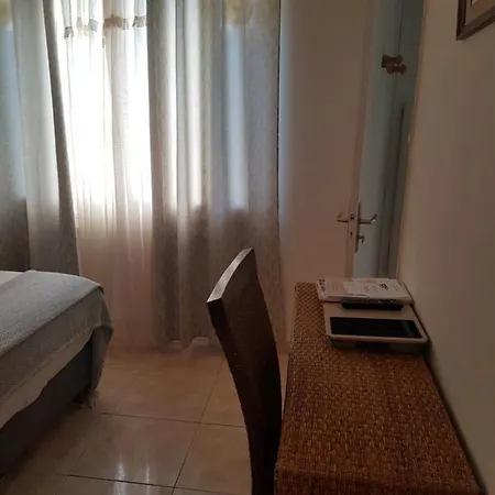 Hotel Villa Maya Gassin Buitenkant foto