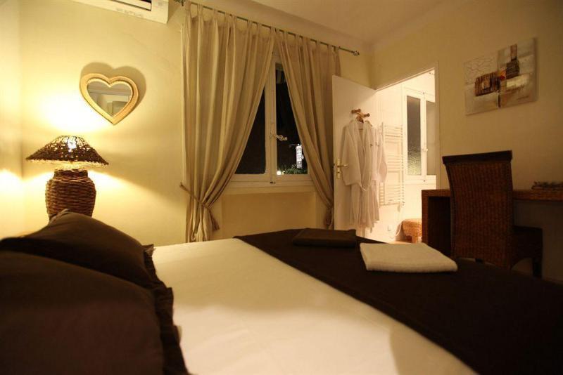 Maya Hotel 2*