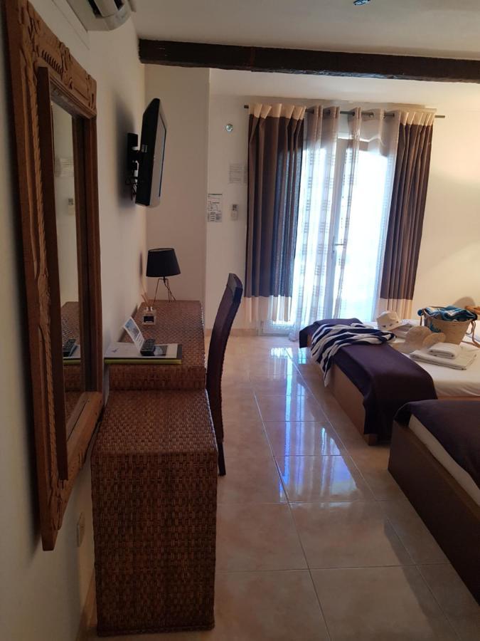 Maya Hotel